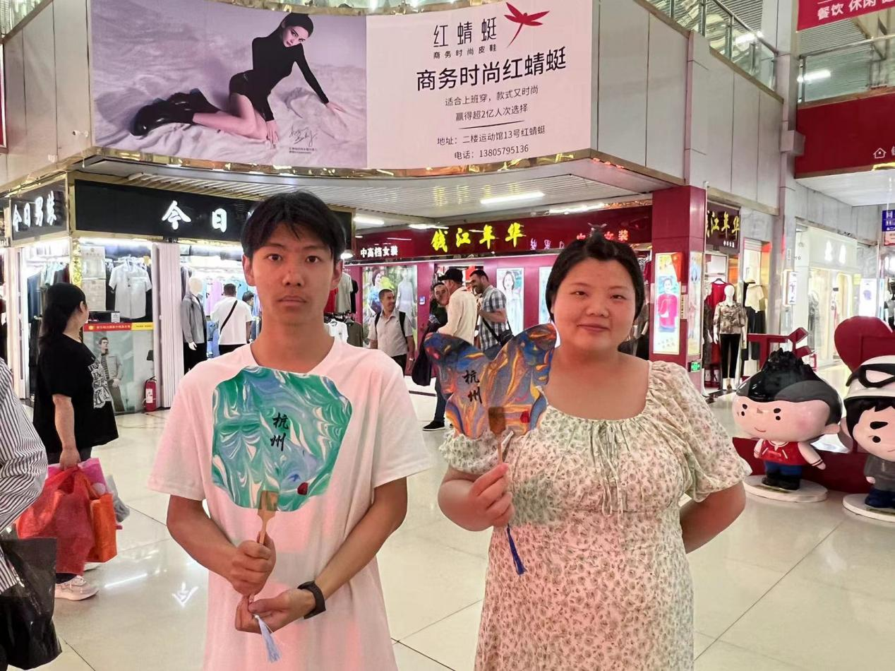 重拾蒲扇纳凉回忆，一把非遗漆扇迎仲夏