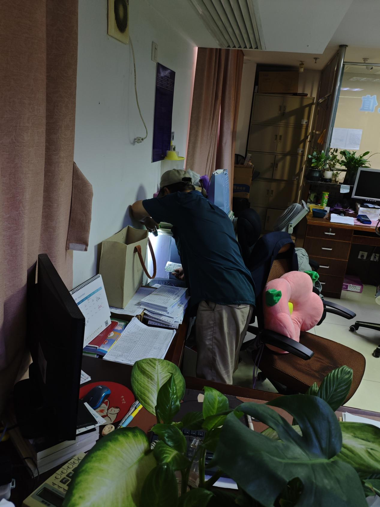 驱除“四害”，“卫”爱偕行