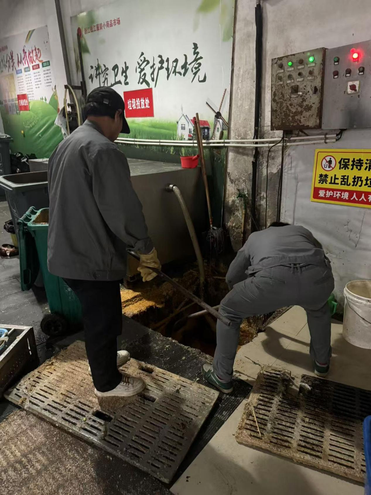 “洁”尽全力，让钱江商城美食坡道重焕新生
